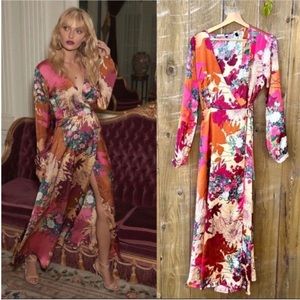 Burgundy Floral Print Long-sleeve Satin Wrap Maxi Dress 🌿